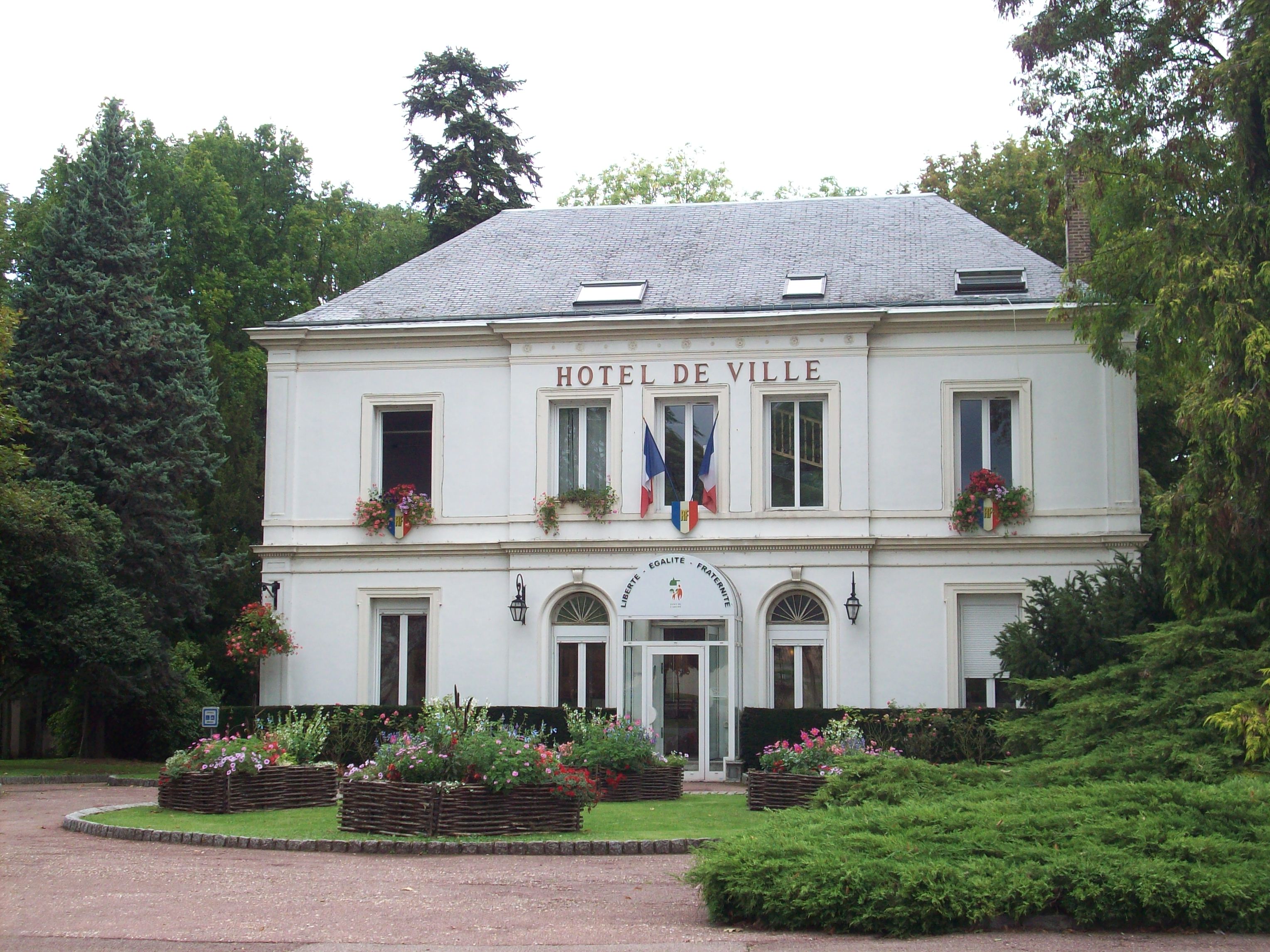 File Mairie de Pont de l Arche.jpg Wikimedia Commons