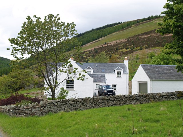 File:Muttonhall, Blackhouse Forest - geograph.org.uk - 447882.jpg