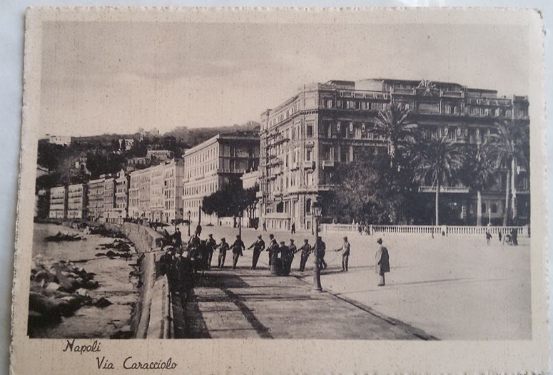 File:Napoli, Grand Hotel 3 (bis).jpg