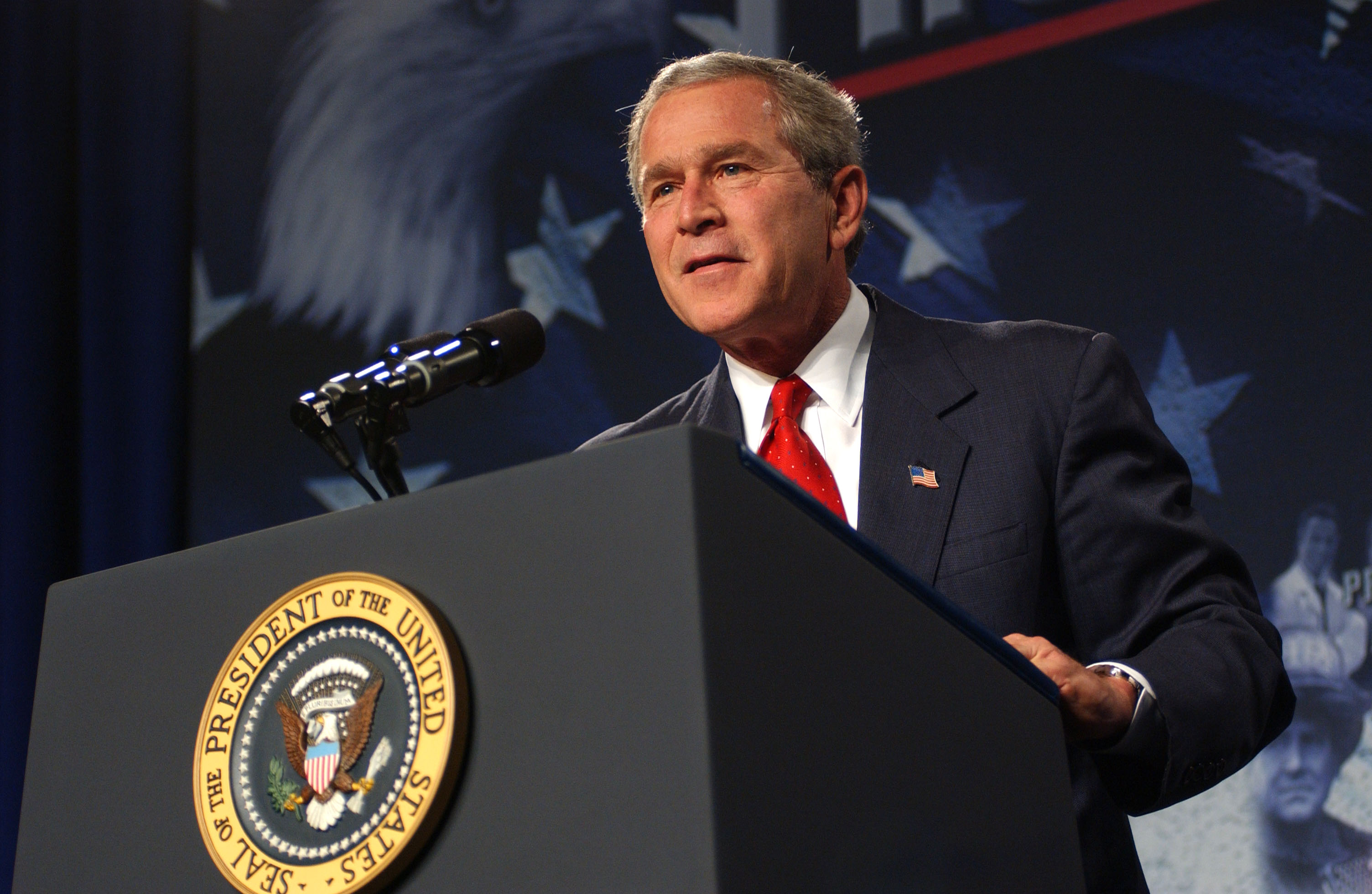 File:President George W. Bush (8003096992).jpg - Wikimedia Commons