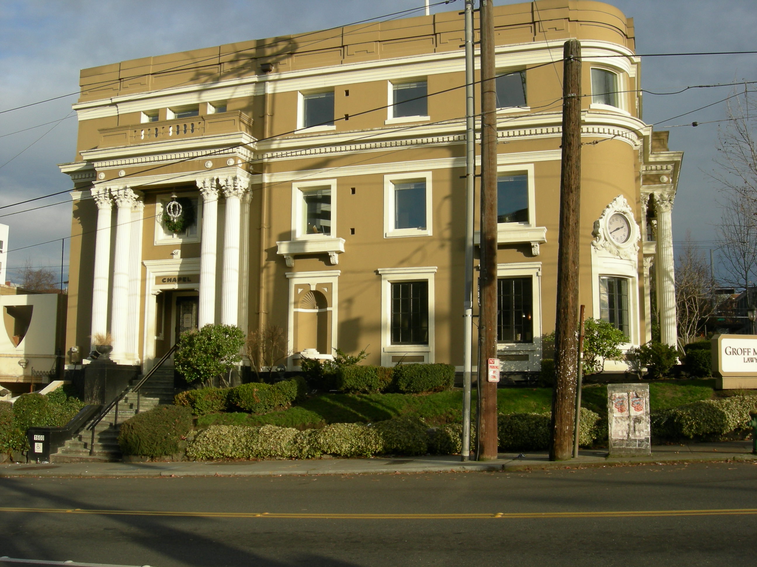 File:Seattle Chapel 03.jpg - Wikimedia Commons