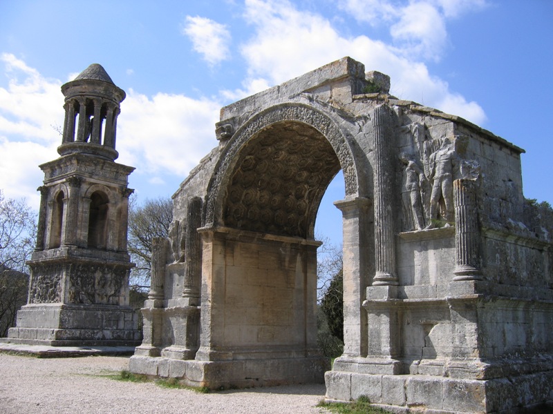 File:The Roman town of Glanum 060405 10.jpg