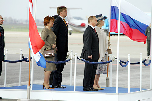 File:Vladimir Putin in the Netherlands 1 November 2005-1.jpg