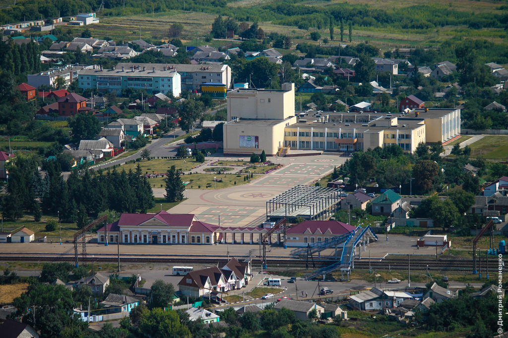 Работа короча. Поселок Алексеевка Белгородская область. Прохоровка центр поселка. Дворец культуры Прохоровка. Белгород Прохоровский район.