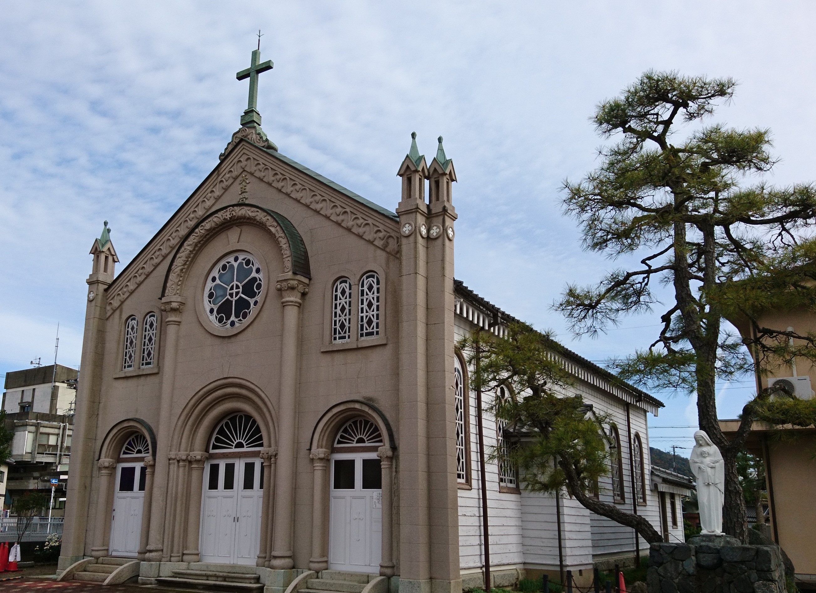 File カトリック宮津教会正面 Jpg Wikimedia Commons
