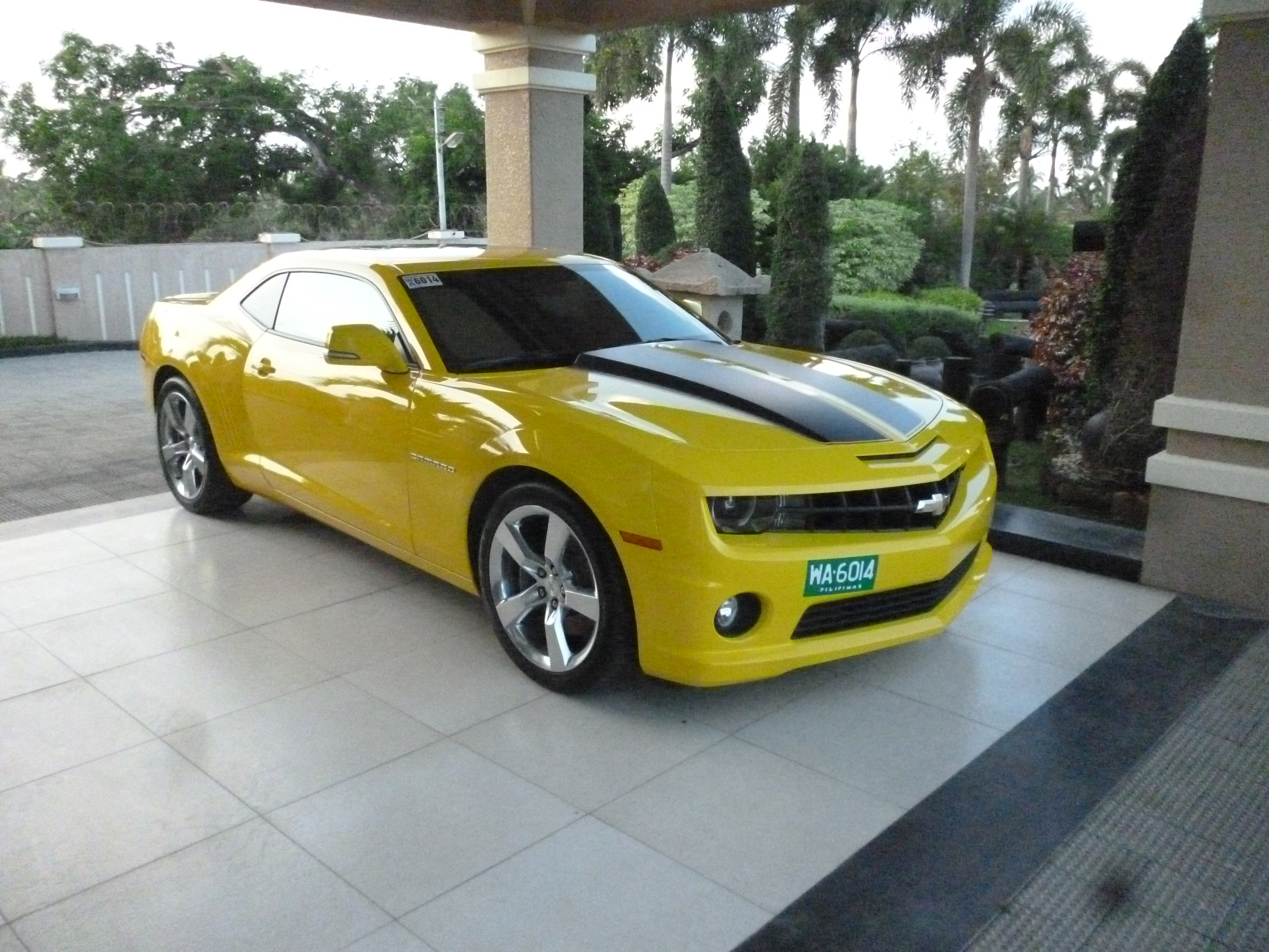 Chevrolet Camaro 2012 Р¶РµР»С‚С‹Р№ SS