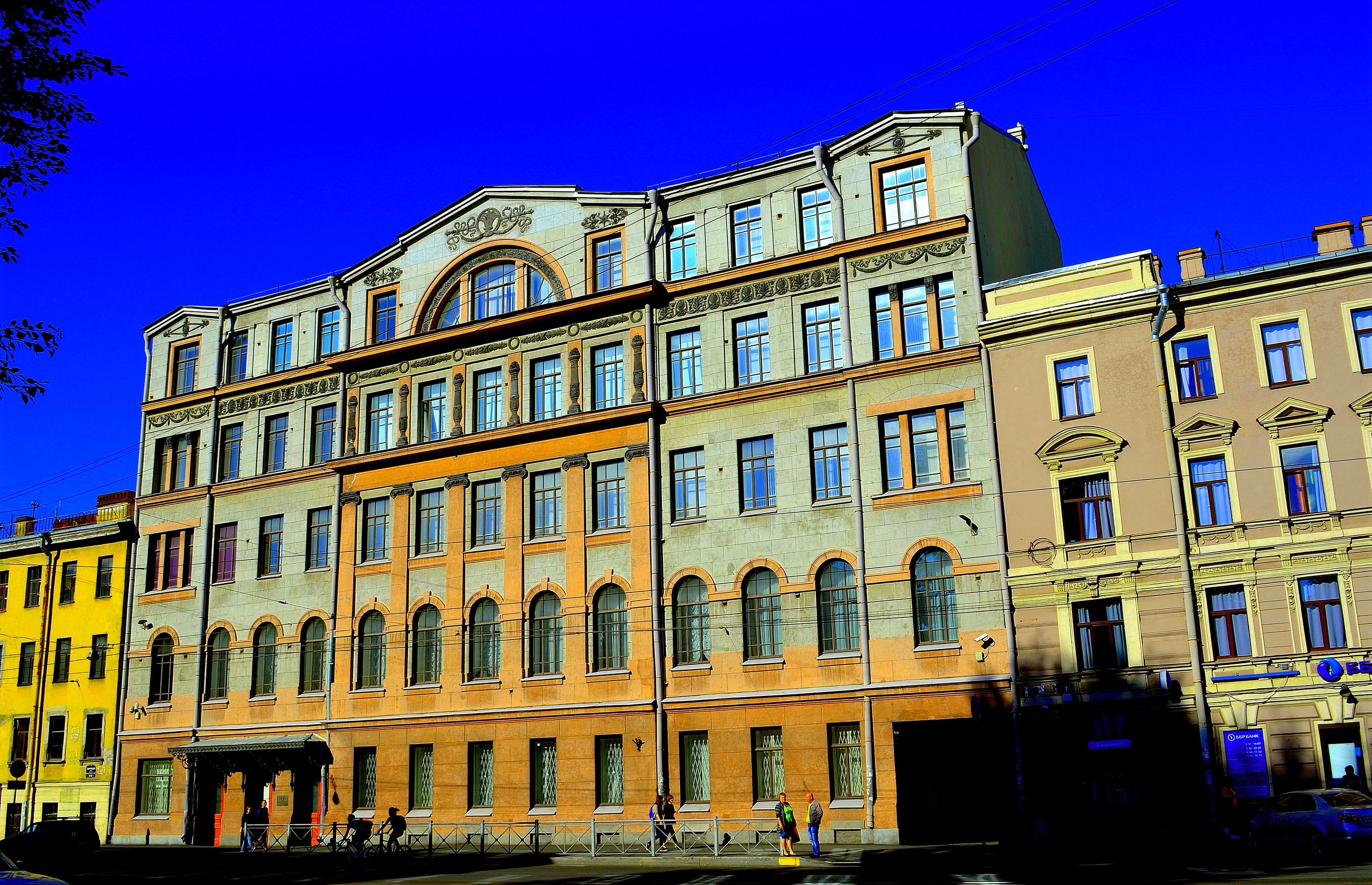 Файл:4325-2. St. Petersburg. Zvenigorodskaya Street, 8-10.jpg —  Путеводитель Викигид Wikivoyage