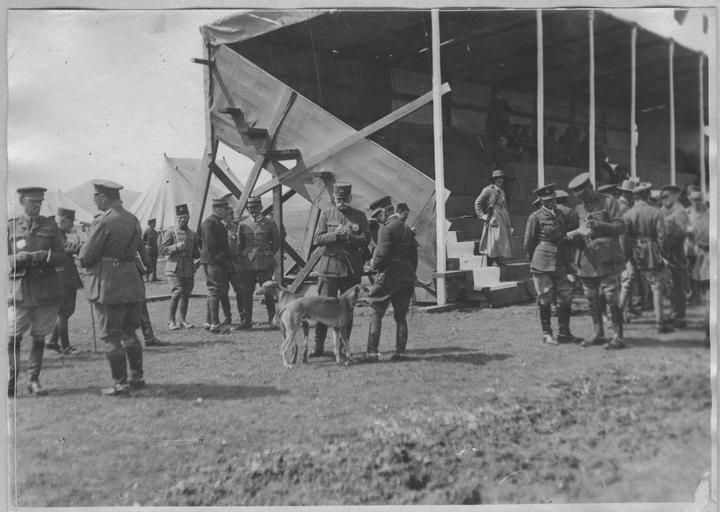 File:Camp anglais de Nika-Akbunar - Fête anglaise, concours hippique (29 avril 1916) - Nika-Akbunar - Médiathèque de l'architecture et du patrimoine - APOR058343.jpg