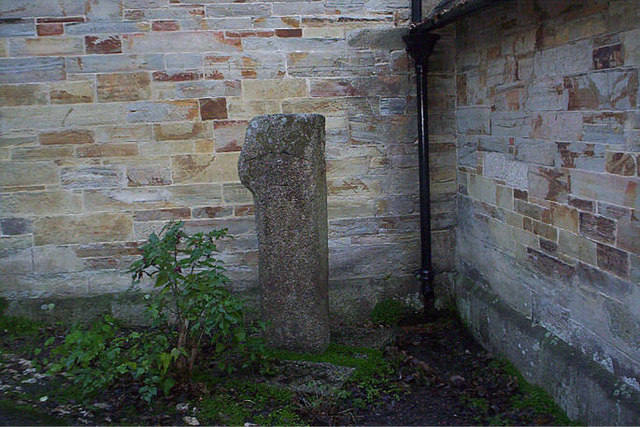 File:Celtic Cross St Agnes Parish Church - geograph.org.uk - 879431.jpg