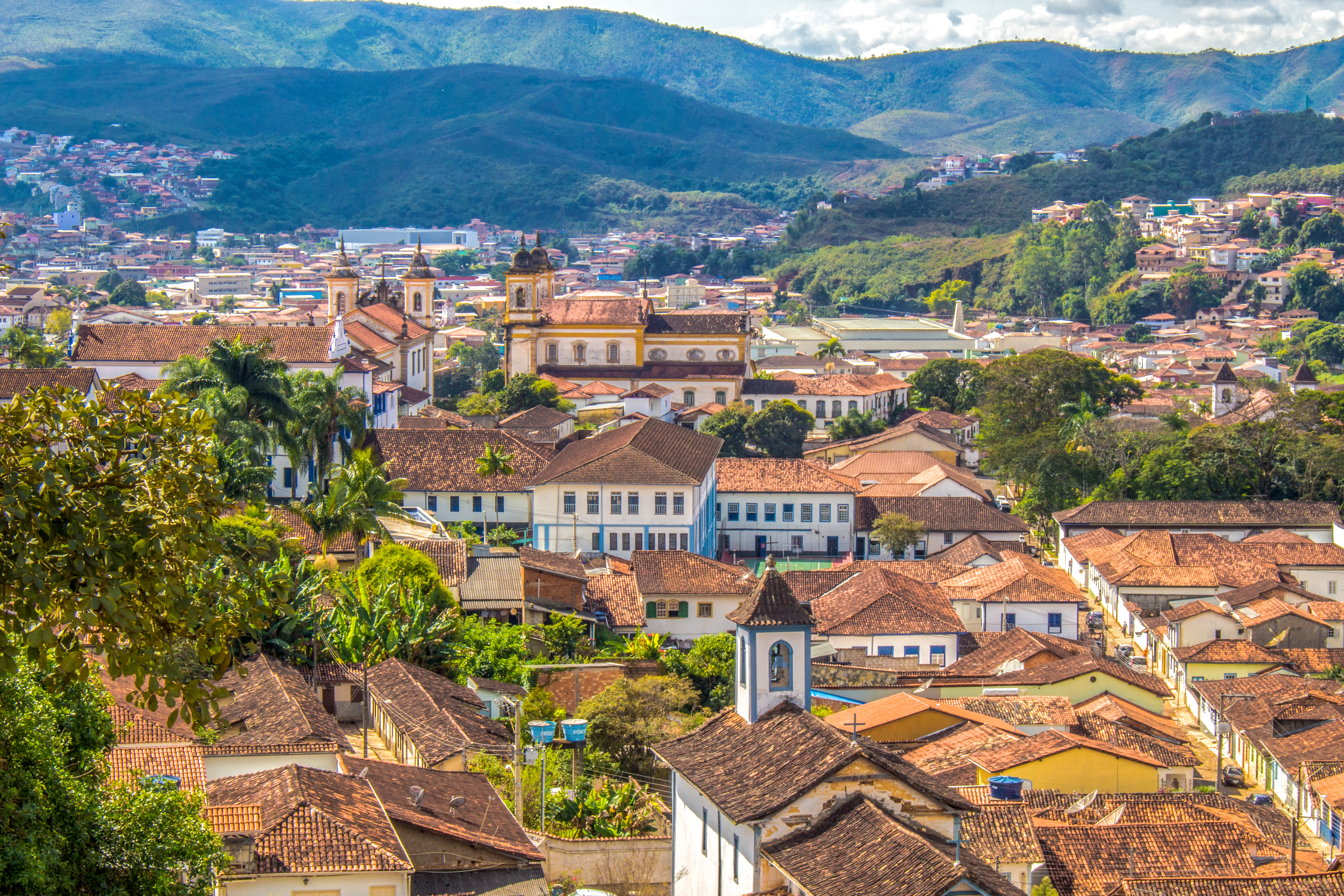 File:Praça da Sé - Mariana, MG.jpg - Wikimedia Commons