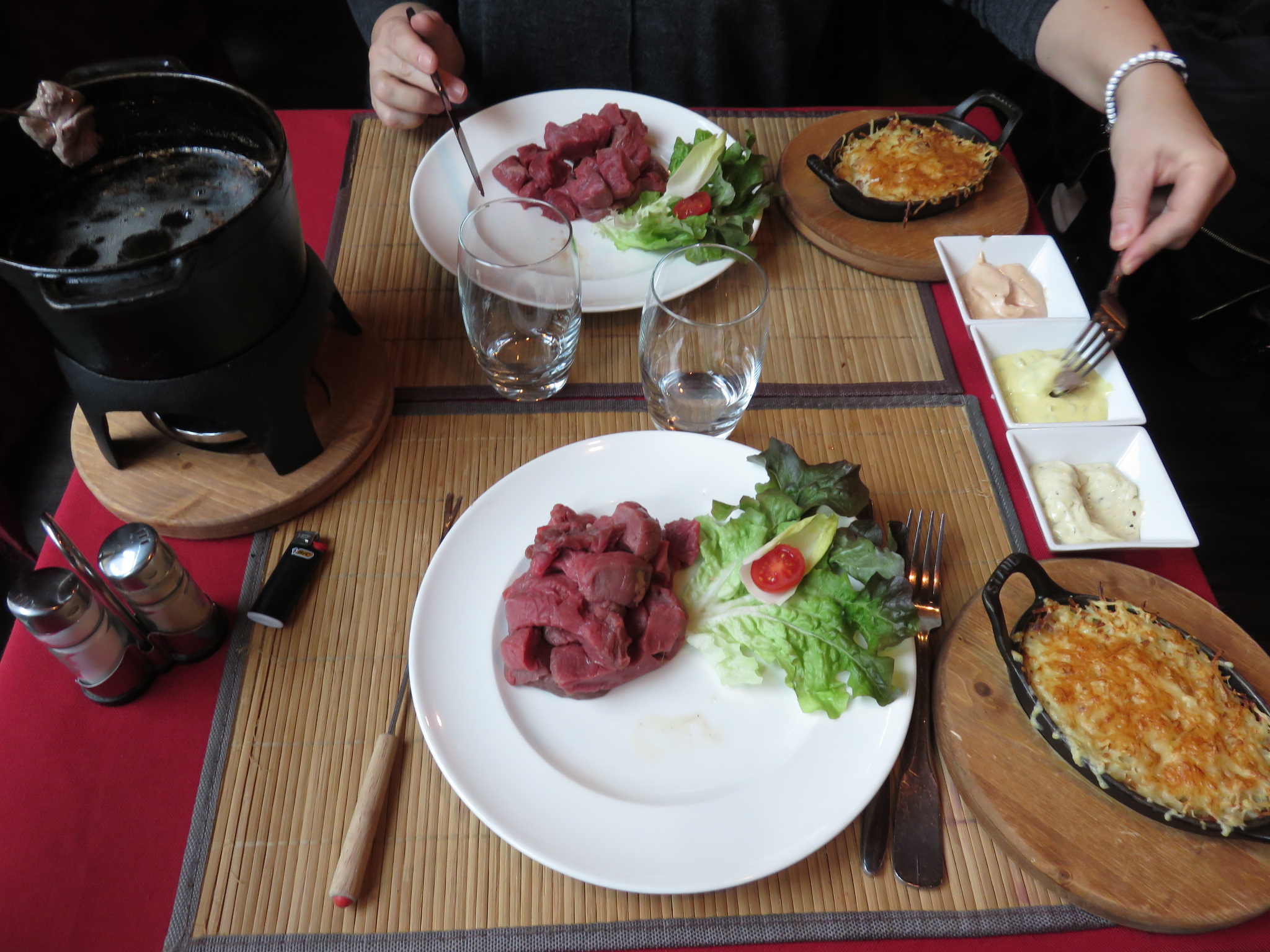 Fondue bourguinonne - Simple English Wikipedia, the free encyclopedia