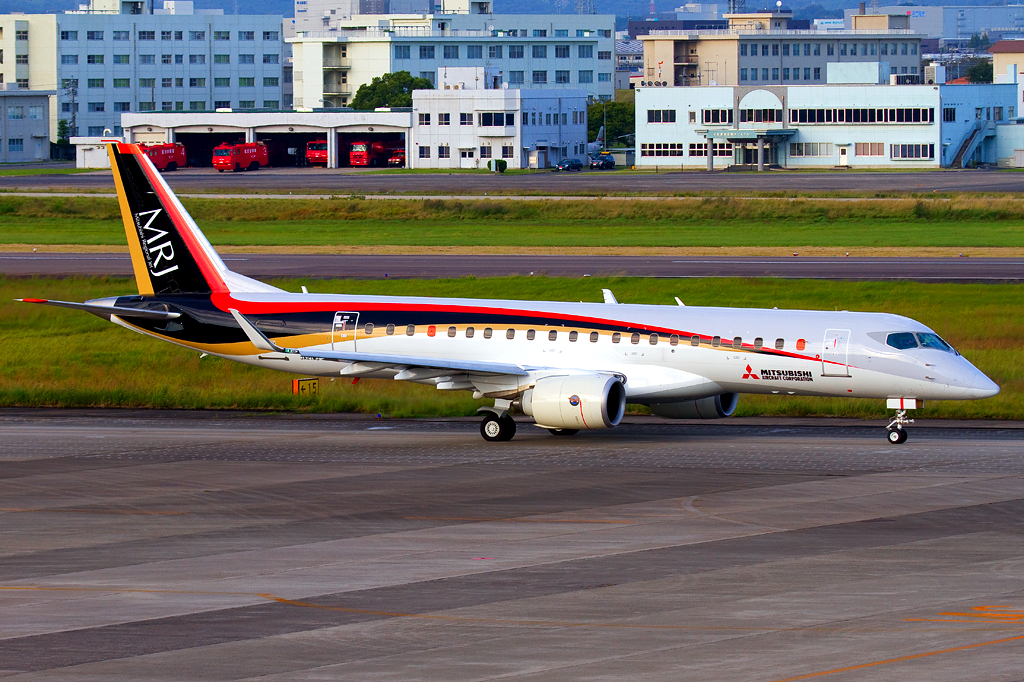 未使用 MRJ 初飛行記念 ワッペン 三菱航空 グッズ - 航空機