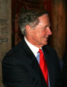 <span class="mw-page-title-main">James D. Robinson III</span> American businessman (born 1935)