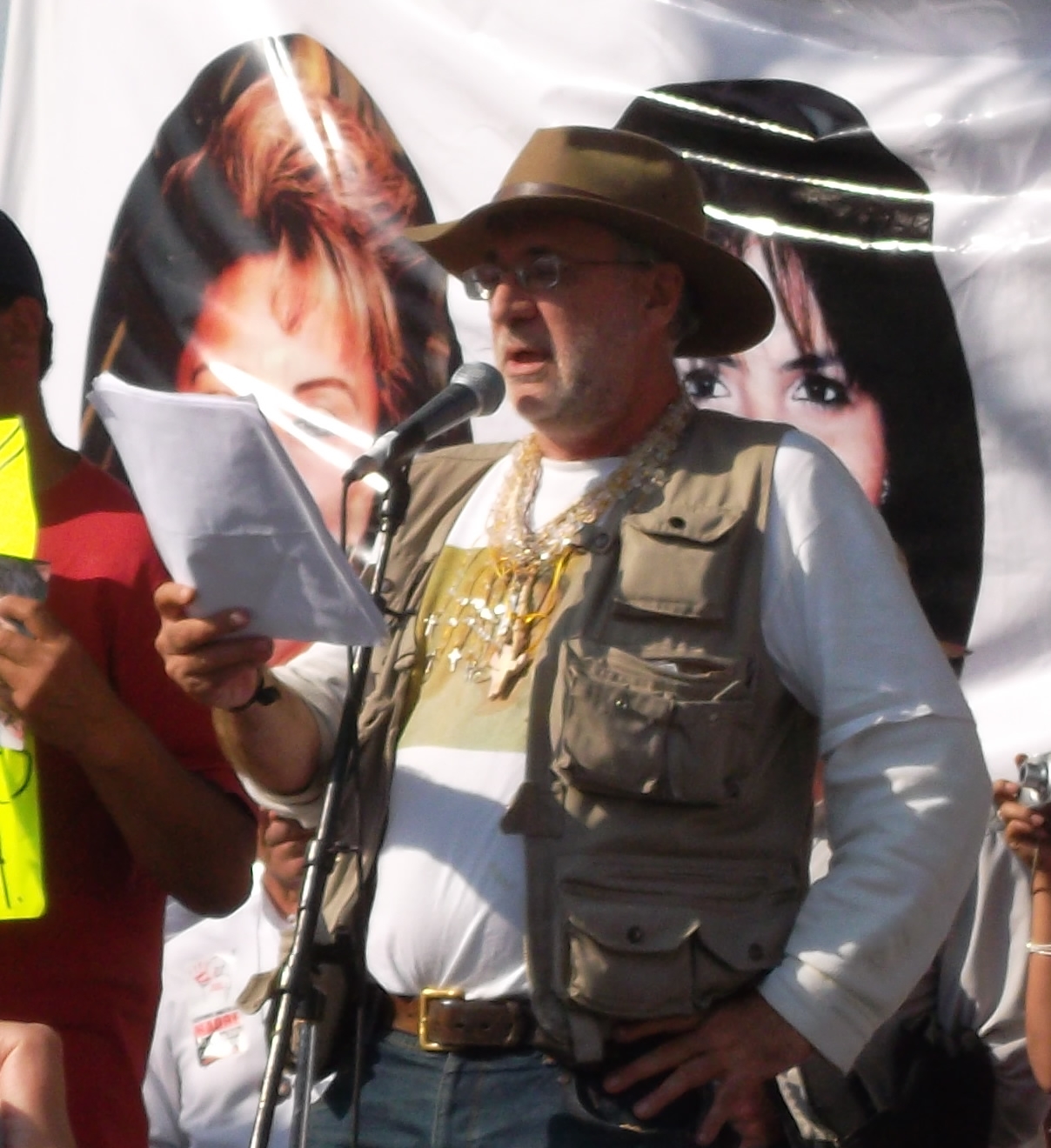 Javier Sicilia am 8. Mai 2011 auf der Abschlusskundgebung des ''Marcha Nacional por la Justicia y Contra la Impunidad'' in Mexiko-Stadt