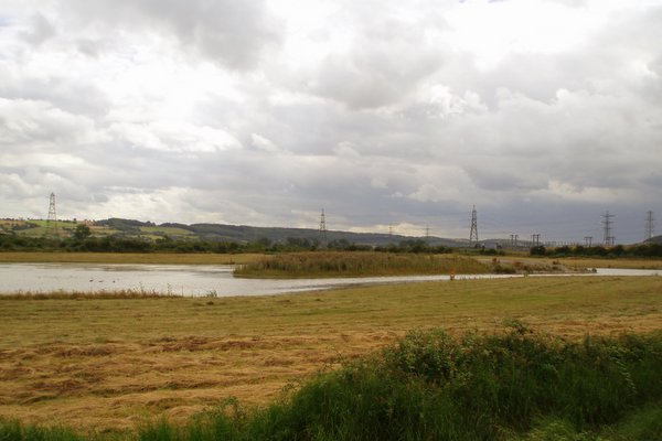 File:Lake - geograph.org.uk - 212113.jpg