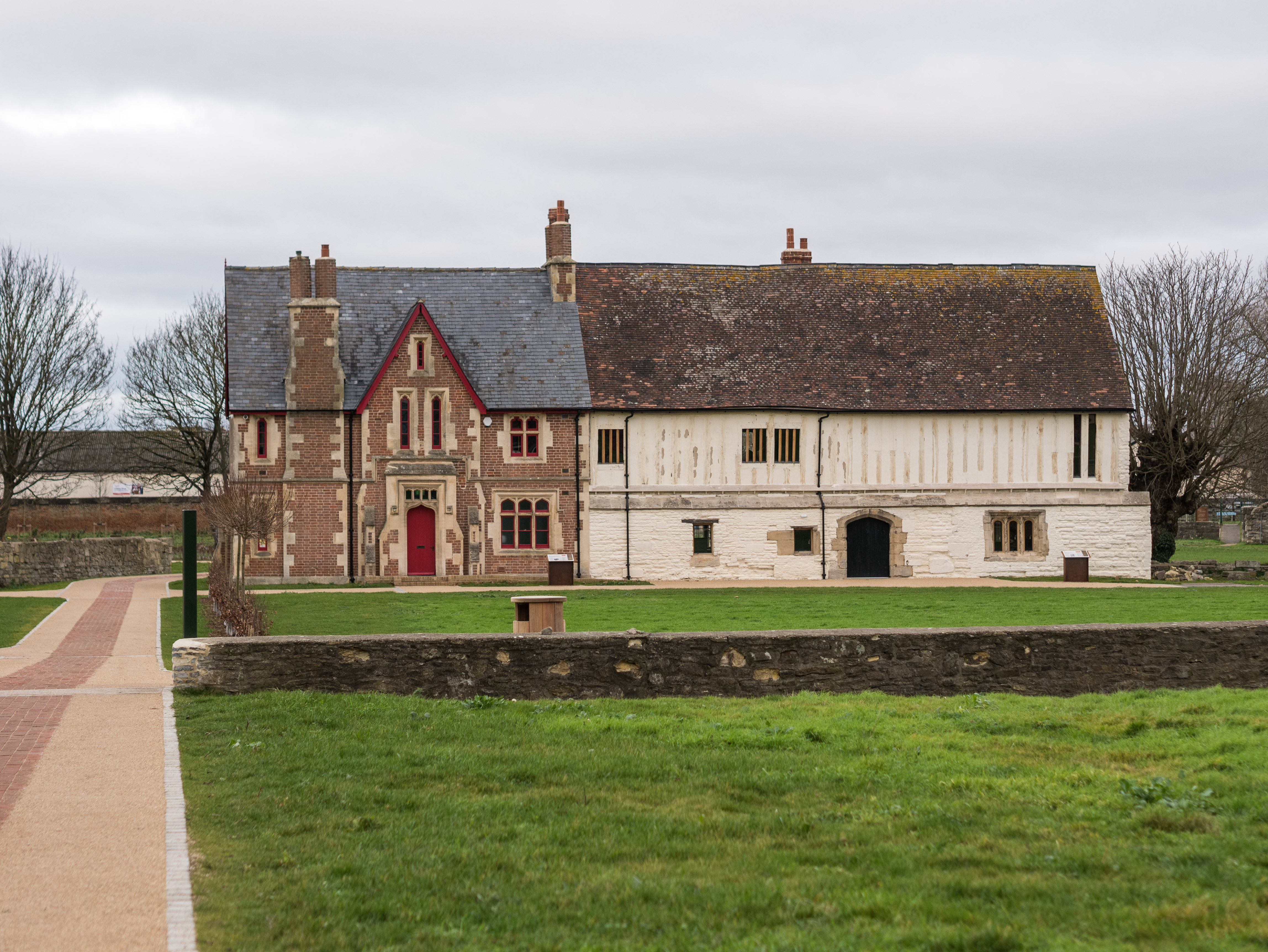 Llanthony Secunda Priory