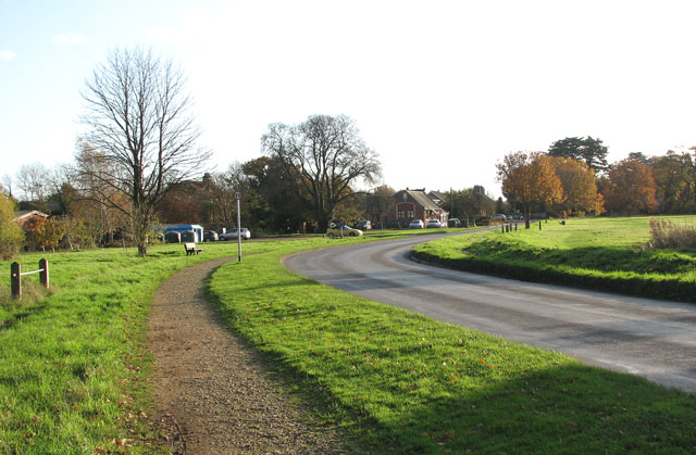 Long Lane past Mulbarton Common - geograph.org.uk - 1586118