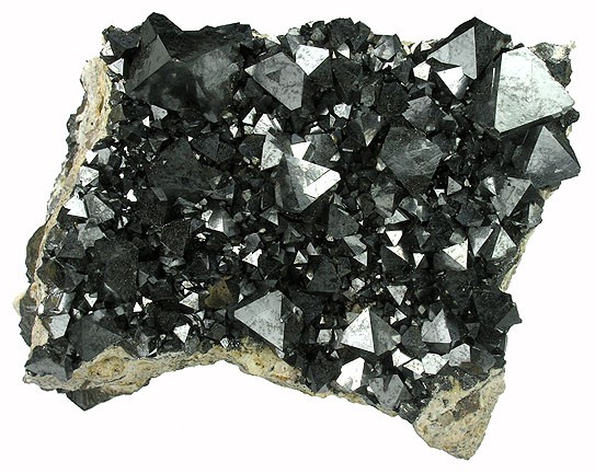 File:Magnetite-146684.jpg