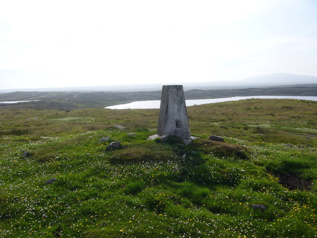 File:North Tolsta trig - geograph.org.uk - 212056.jpg