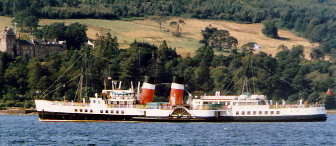 File:PS Waverley off Brodick castle 1989.jpg