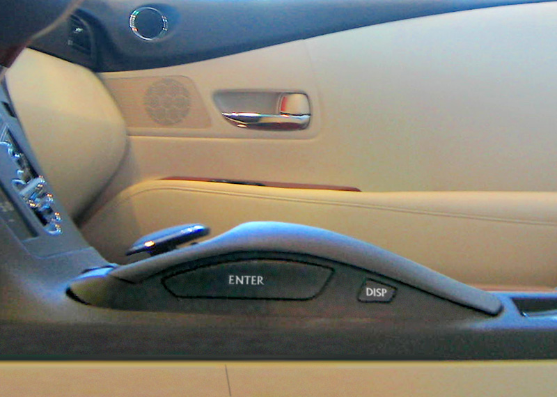 File:Remote Touch lexus profile.jpg