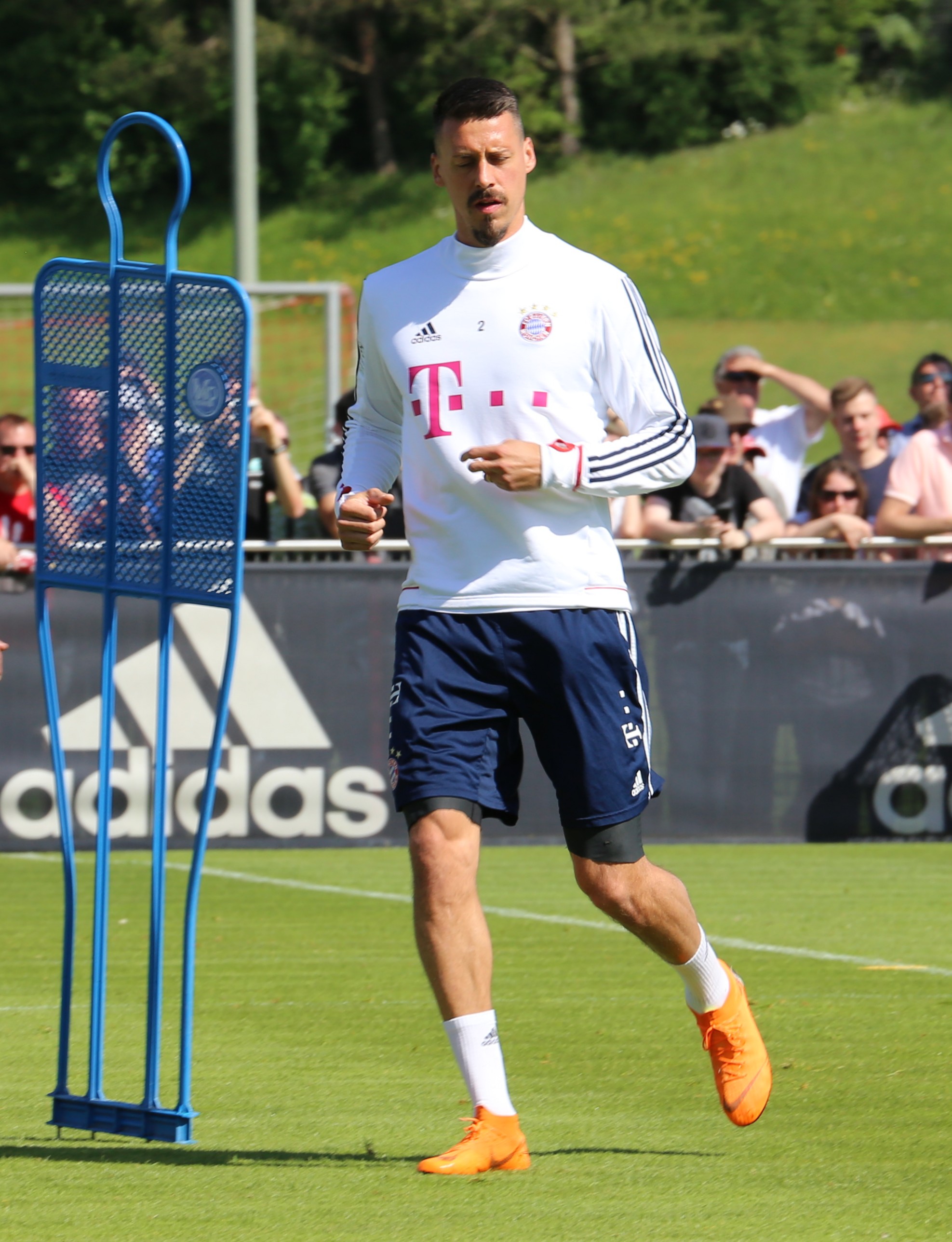 File Sandro Wagner Training 18 05 08 Fc Bayern Muenchen 2 Jpg Wikimedia Commons