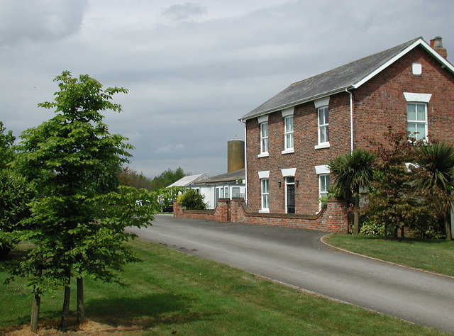 File:Sproatley Grange - geograph.org.uk - 428523.jpg