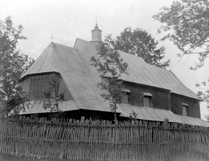 File:St. Nicholas Greek-Catholic Church in Zatwarnica - district of Lutowiska, Poland.jpg