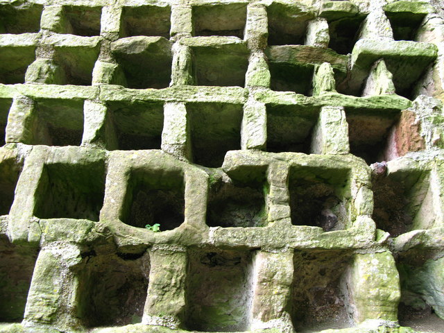 File:Stone nests, Hailes Castle doocot - geograph.org.uk - 363723.jpg