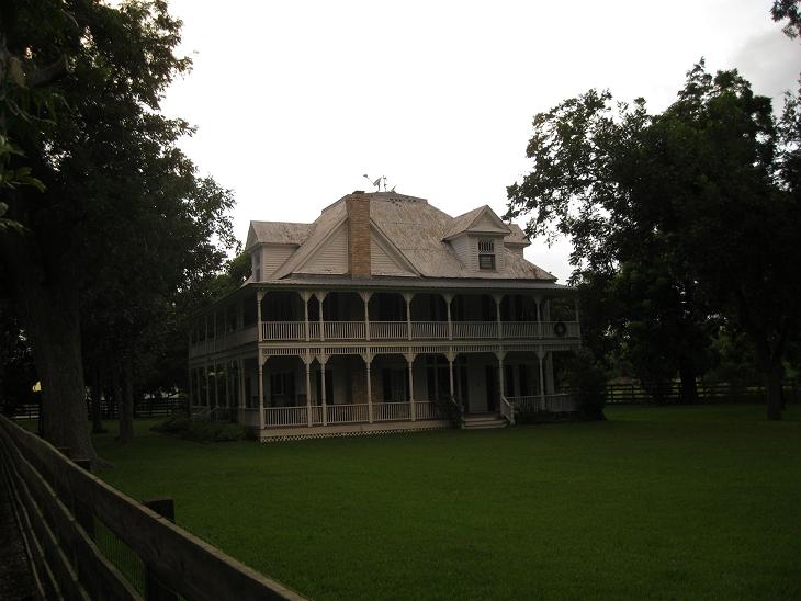 File:Thompsons Texas Old House.JPG