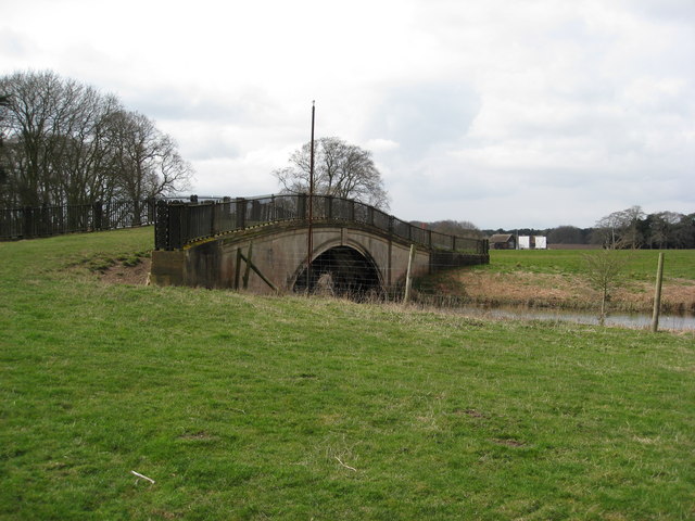 File:Thoresby Park Estate - Bridge spanning River Meden - geograph.org.uk - 742806.jpg