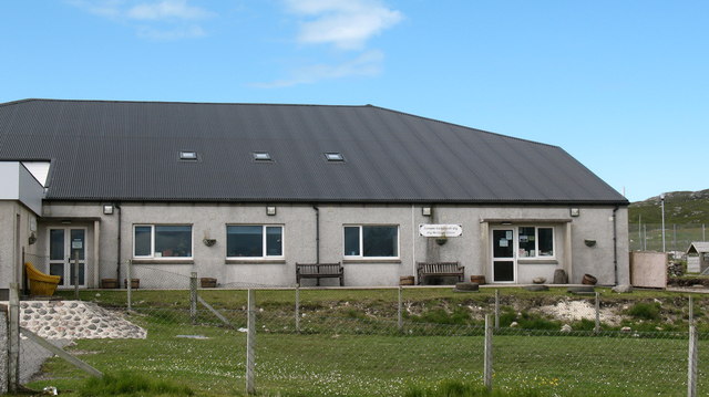 File:Timsgarry Community Centre and School - geograph.org.uk - 507150.jpg