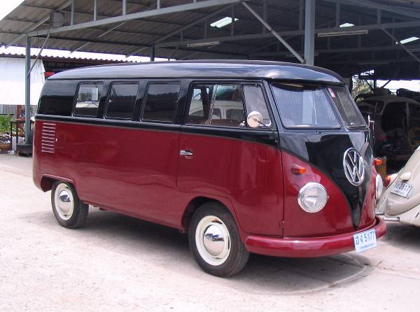 File:Volkswagen Kombi.jpg - Wikimedia Commons
