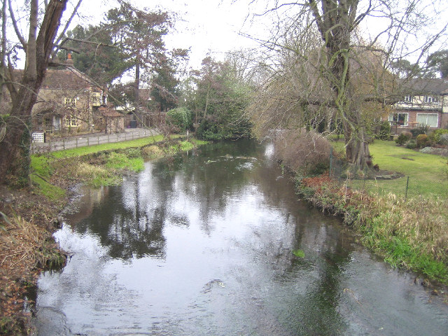 Wraysbury, Colne Brook - geograph.org.uk - 116593