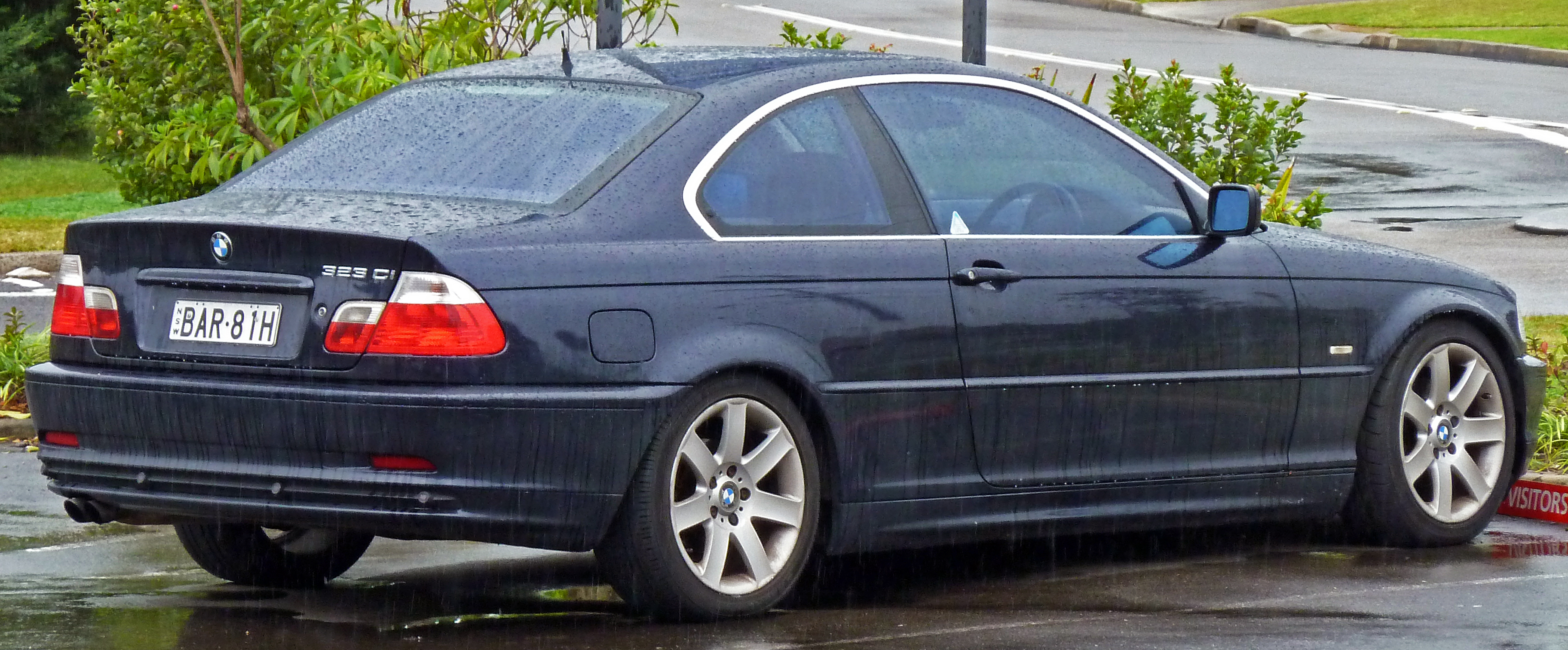 File:1999-2000 BMW 323Ci (E46) coupe 01.jpg - Wikimedia Commons