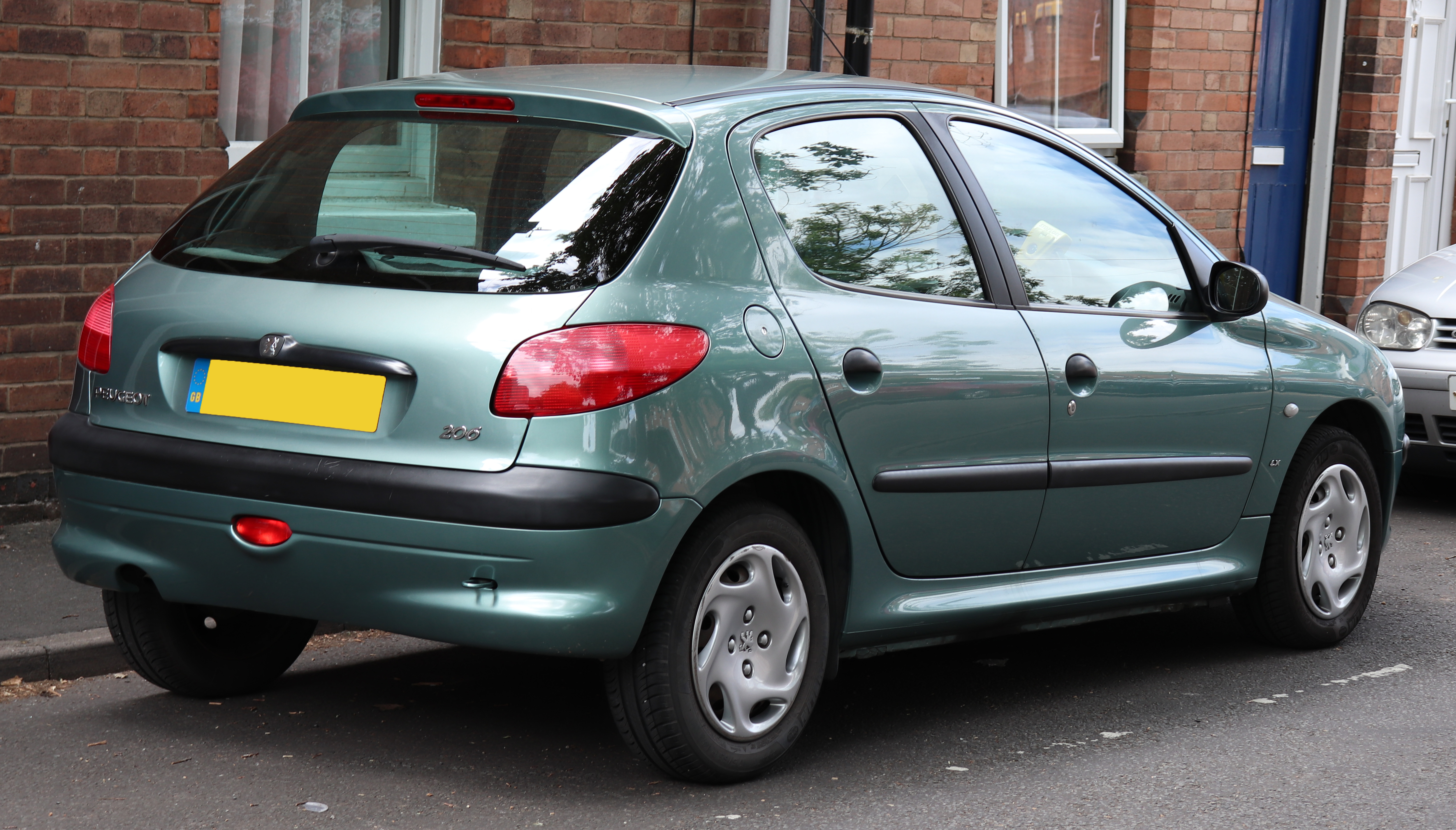 File:2000 Peugeot 206 LX 1.4 Rear.jpg - Wikimedia Commons