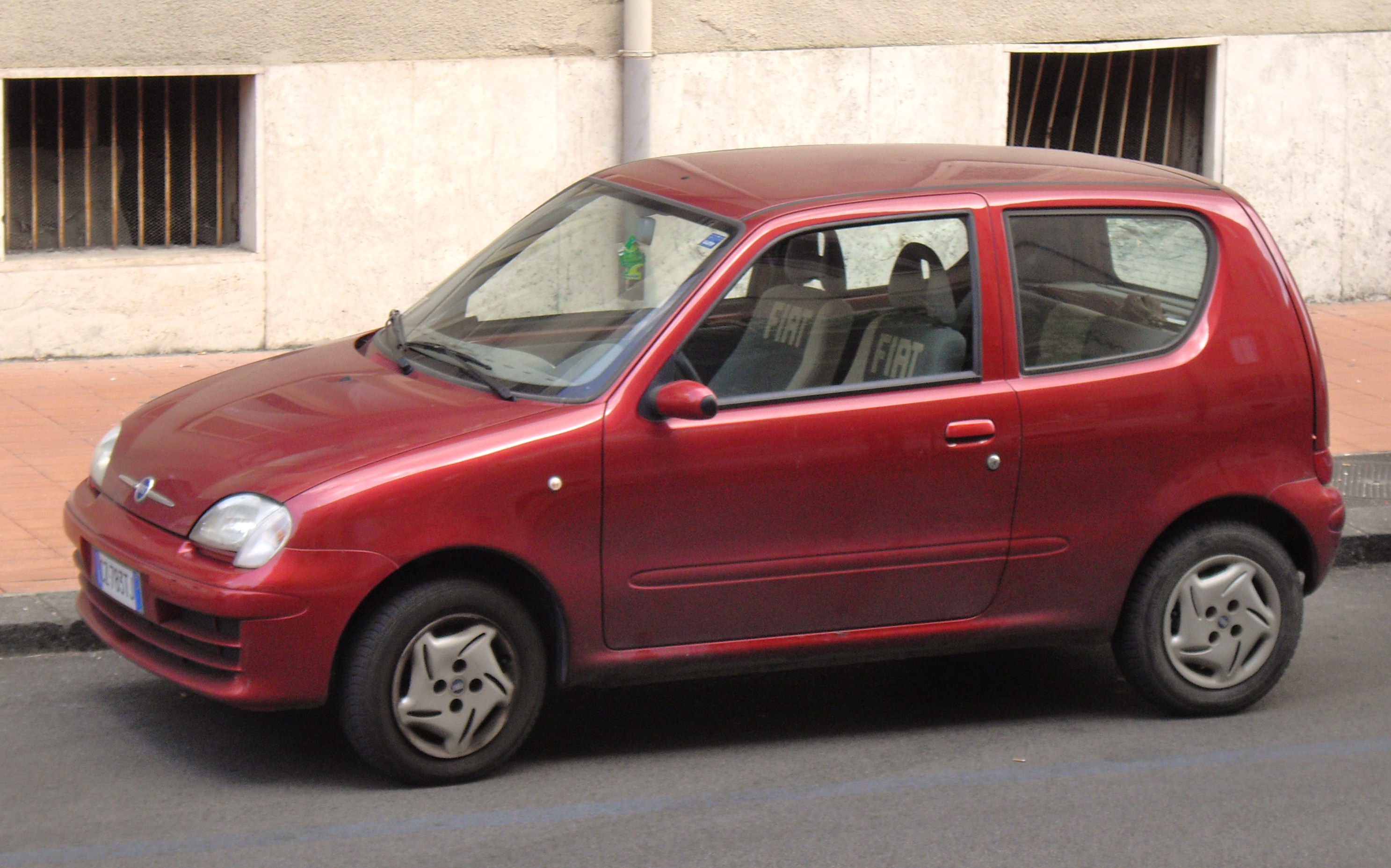 File:Fiat Seicento red.JPG - Wikimedia Commons