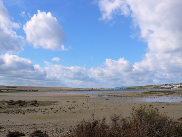 File:Chesil Beach and the Fleet - geograph.org.uk - 737210.jpg