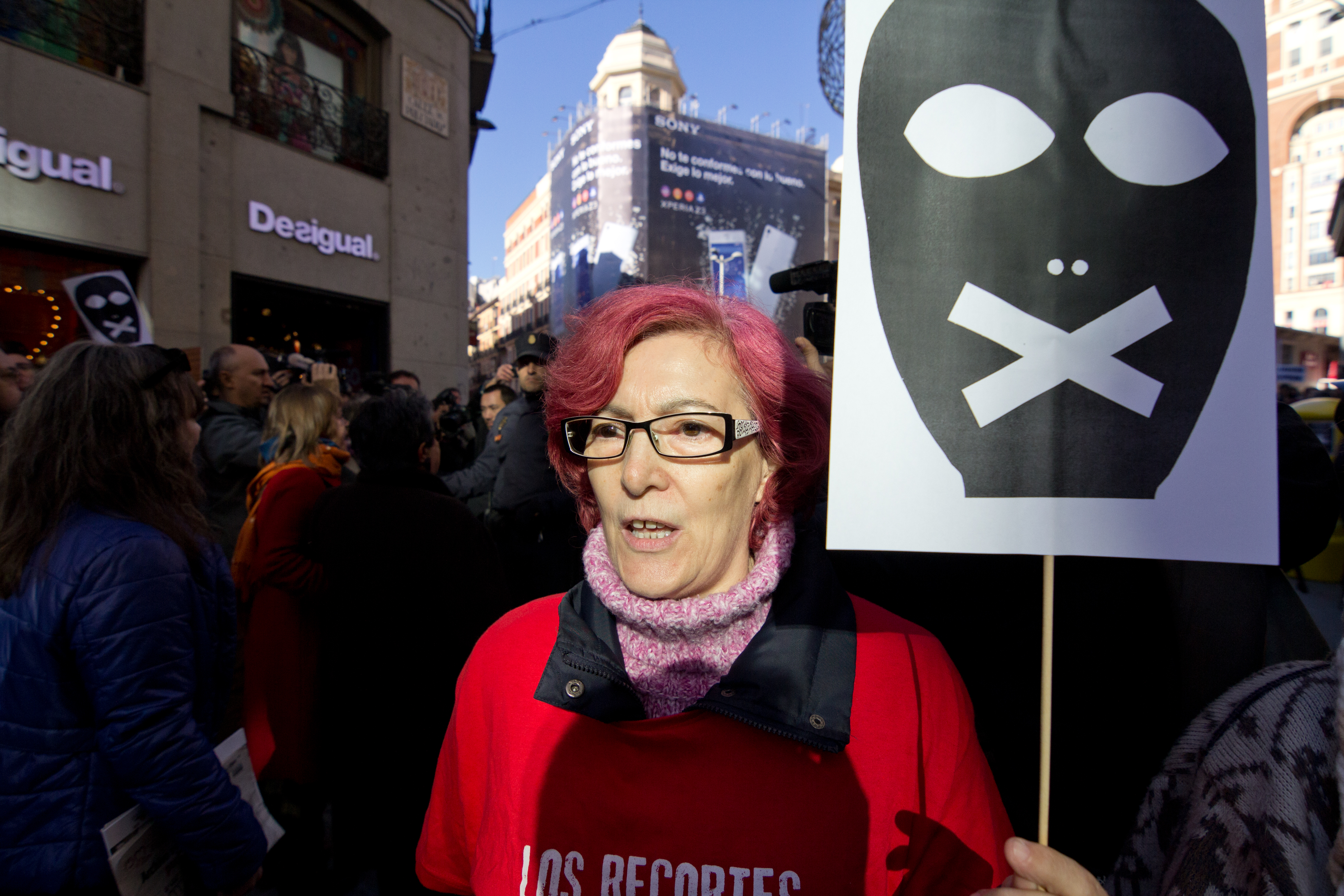 Manifestación_contra_la_Ley_Mordaza_en_Madrid_20-12-2014_-_03.jpg_3888x2592