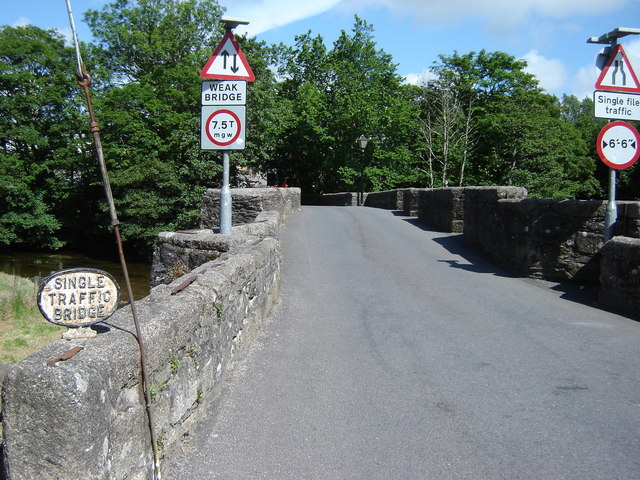 File:Medieval Bridge with "Signs" - geograph.org.uk - 1372579.jpg