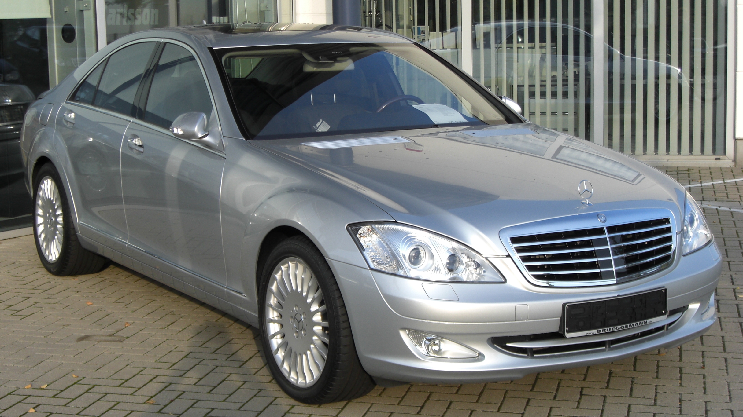 mercedes s500 
