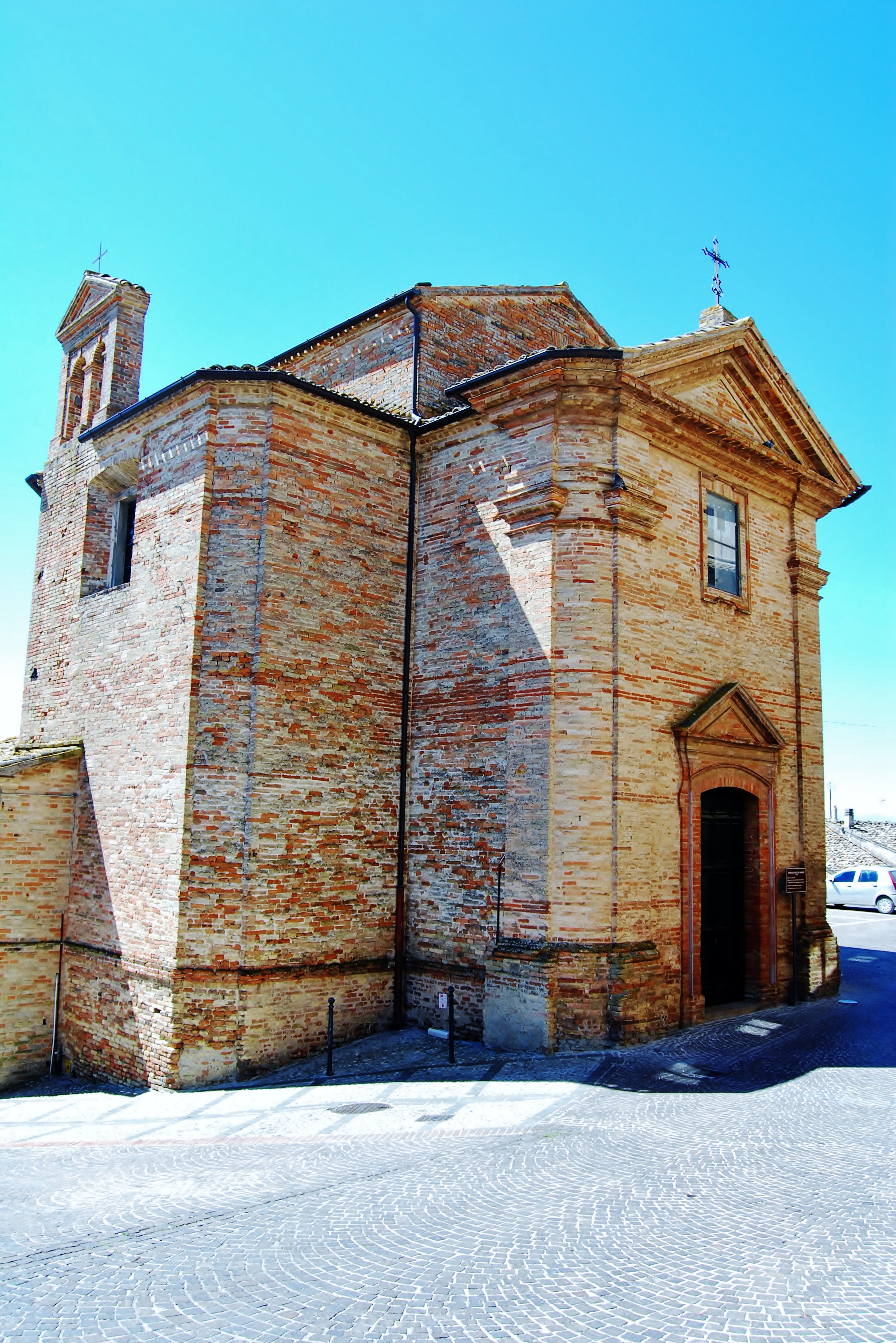 Ascensori a Montecosaro