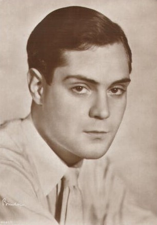 File:Rolf von Goth 1929 by Alexander Binder.jpg