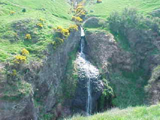 File:Waterfall to South of the path leading to Dunnottar Castle - geograph.org.uk - 67441.jpg