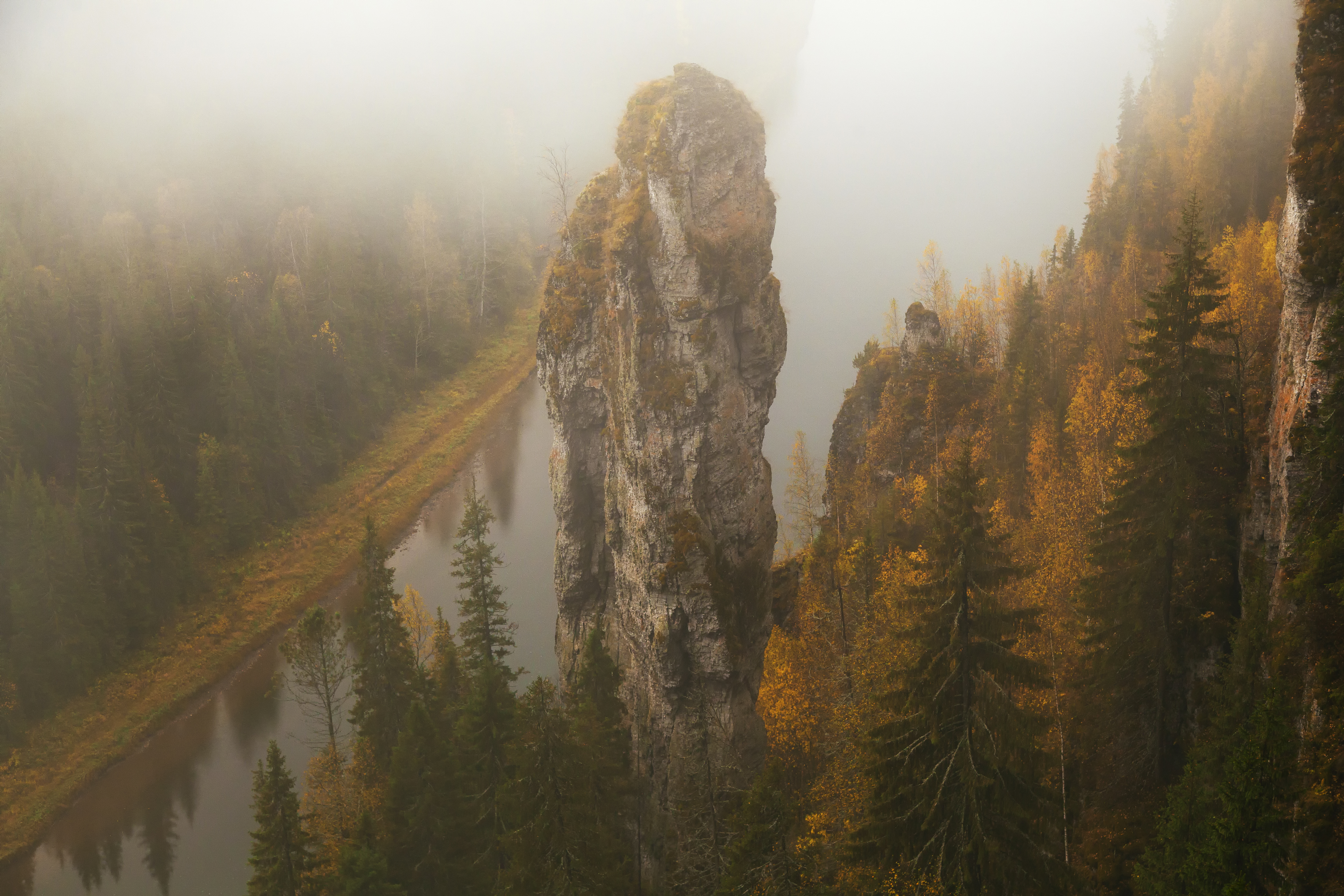 Пермь Усьвинские столбы чертов палец