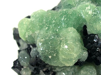 File:Babingtonite-Prehnite-mrz231b.jpg