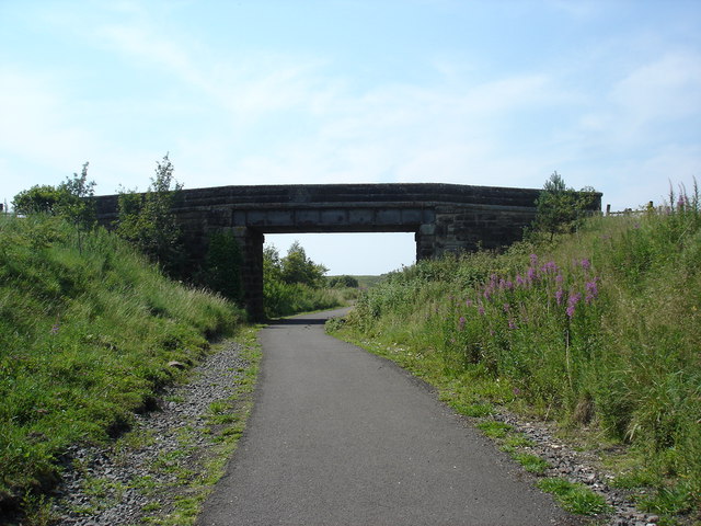 File:Bridge over NR75 cycle route near Blackridge , West Lothian - geograph.org.uk - 205114.jpg