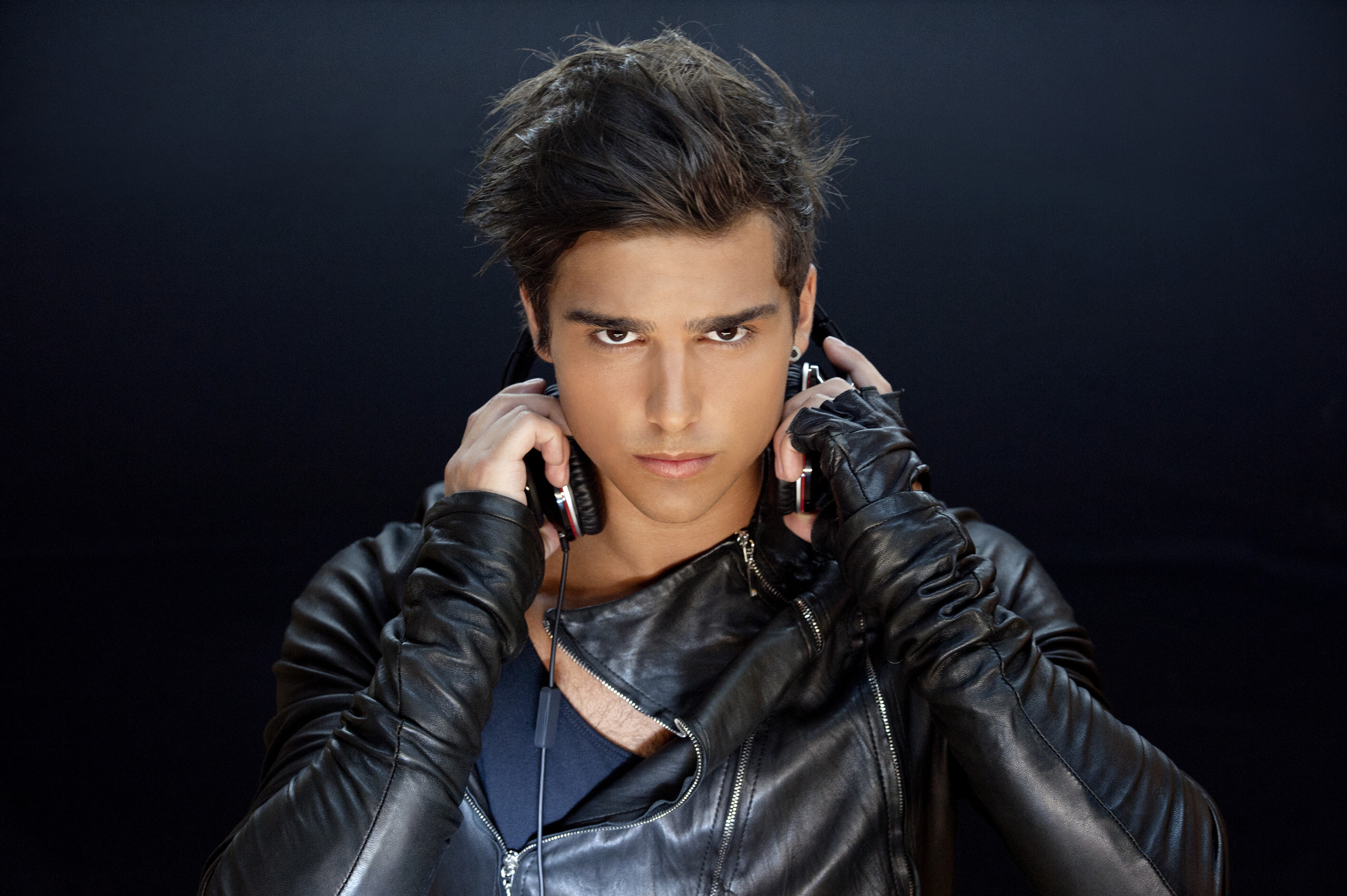 [PRESELECCIÓN] [SWE] Melodifestivalen til Bryssel - Página 2 Eric_Saade_2012-07-17_001