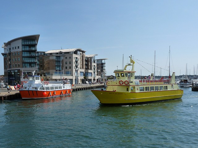 File:Ferries at Poole Quay - geograph.org.uk - 1447984.jpg