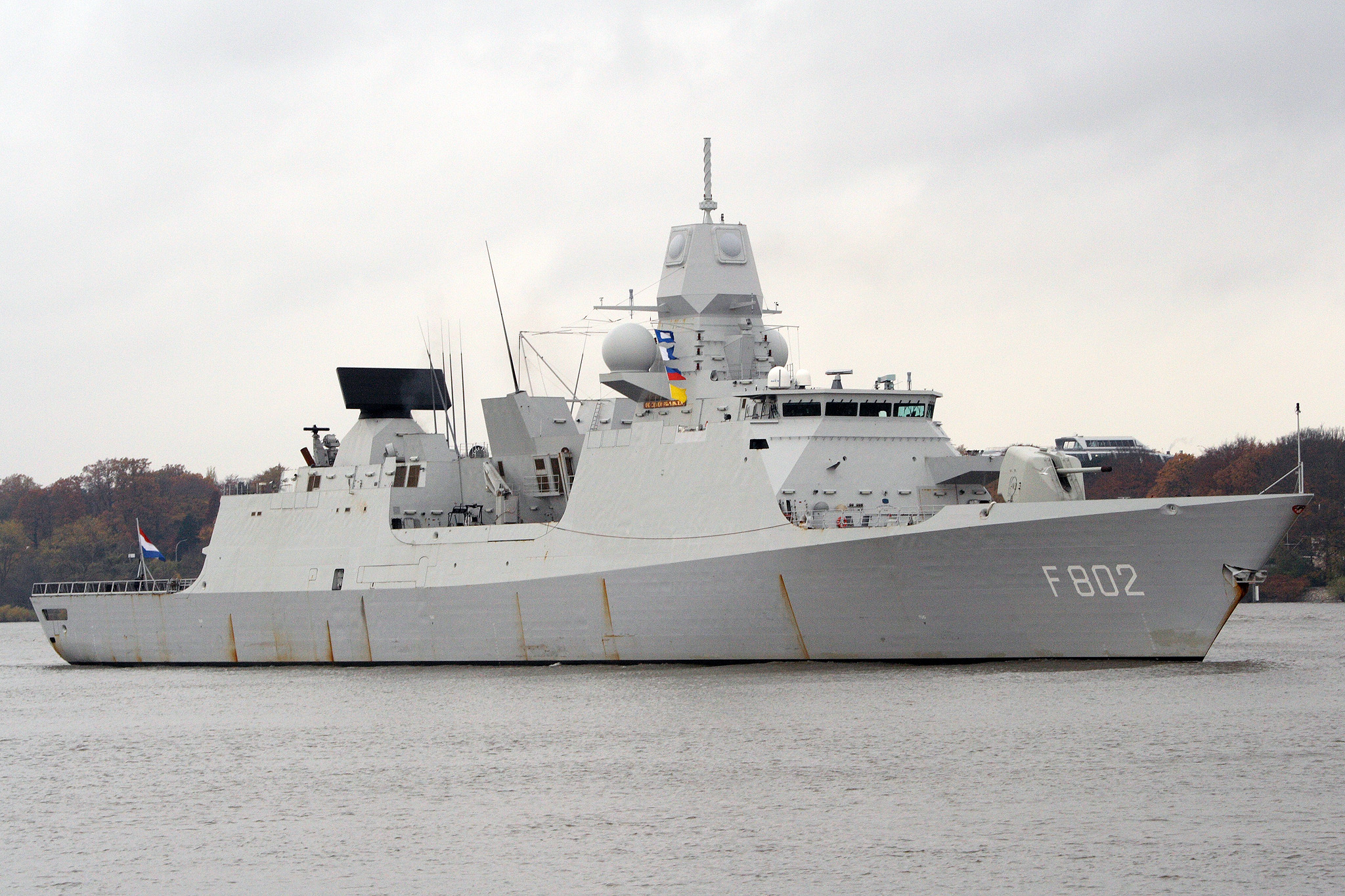 Фрегат 7. Корабль де Зевен Провинсиен. Фрегат HNLMS de zeven Provincien. HNLMS de zeven Provincien корабль. Фрегаты ВМС Голландии.